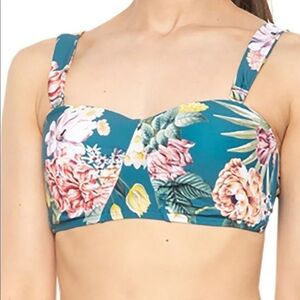 Woman’s Jantzen Bandeau Bikini Top